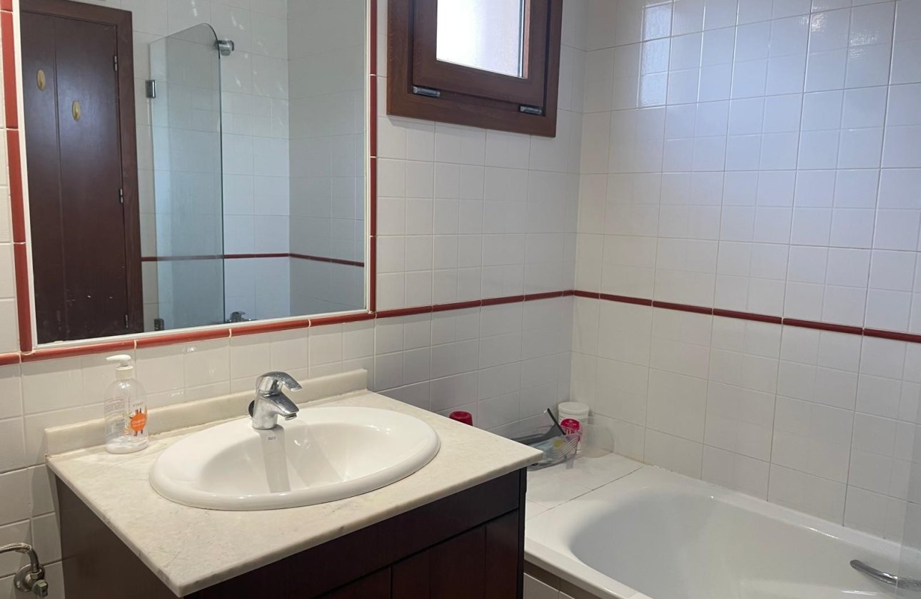 Resale - Apartment / flat - Torrevieja - Punta Prima