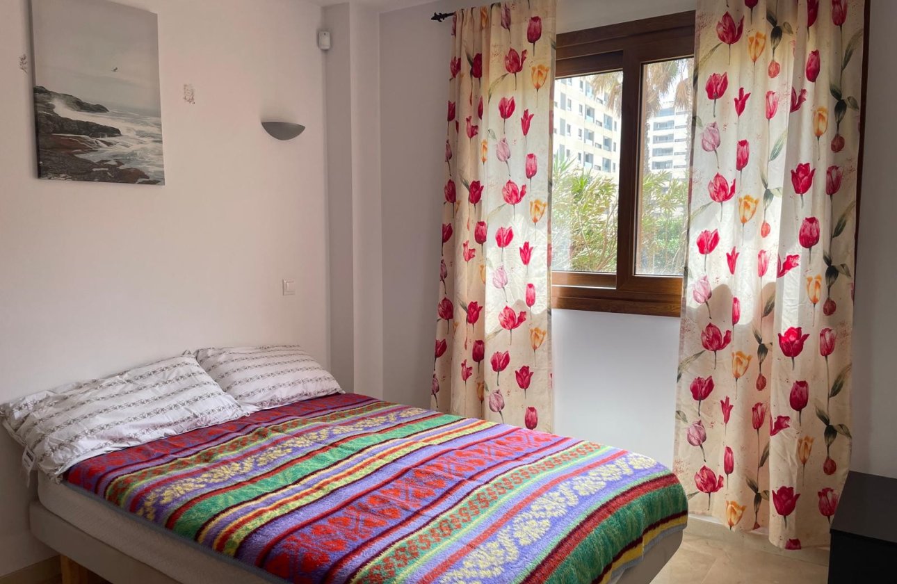 Resale - Apartment / flat - Torrevieja - Punta Prima
