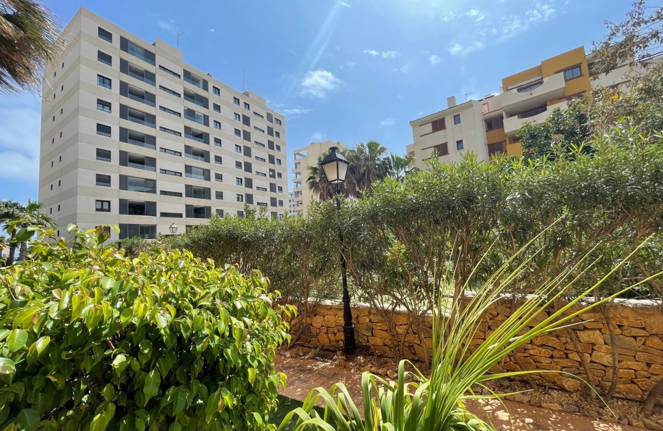 Resale - Apartment / flat - Torrevieja - Punta Prima