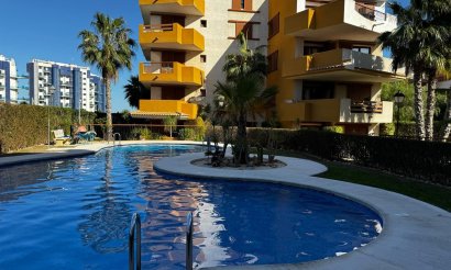 Resale - Apartment / flat - Torrevieja - Punta Prima