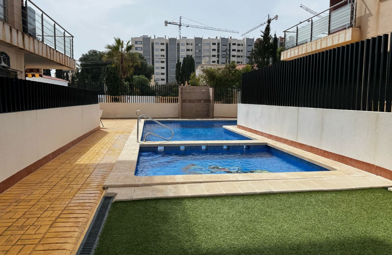 Revente - Appartement - Torrevieja - Punta Prima