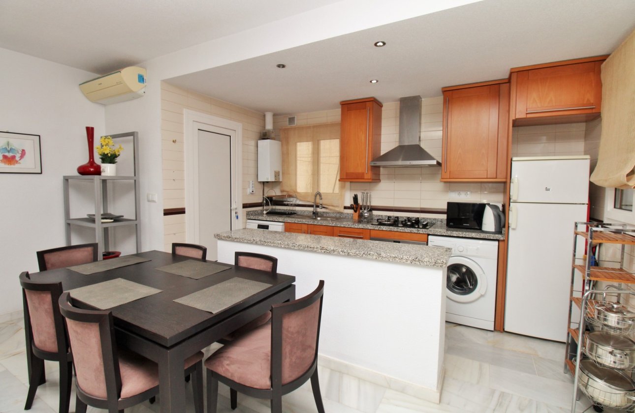 Resale - Apartment / flat - Villamartin - Villamartín