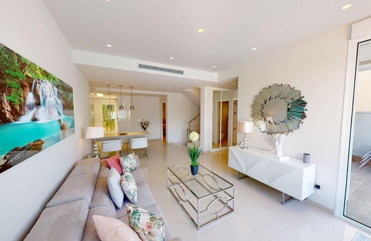 Resale - Villa - Torrevieja