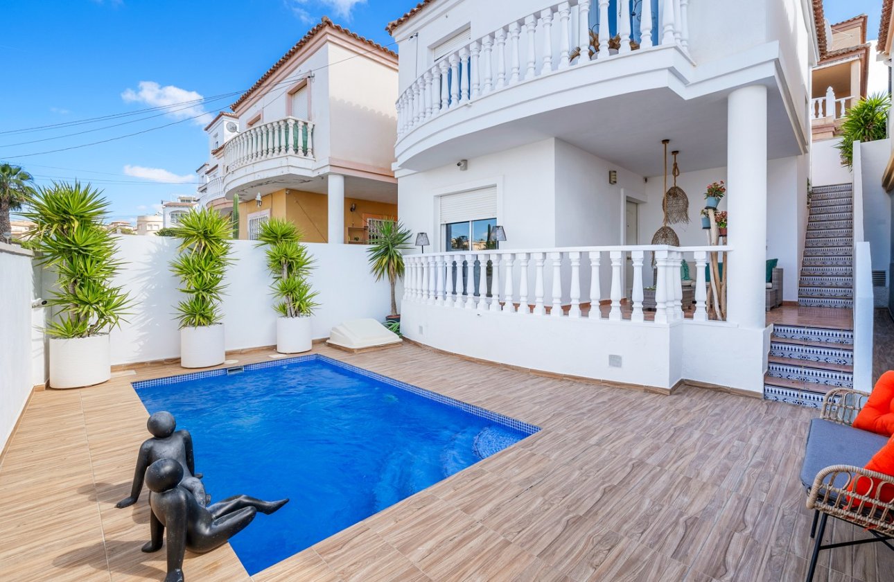 Revente - Villa - Orihuela Costa - Villamartín