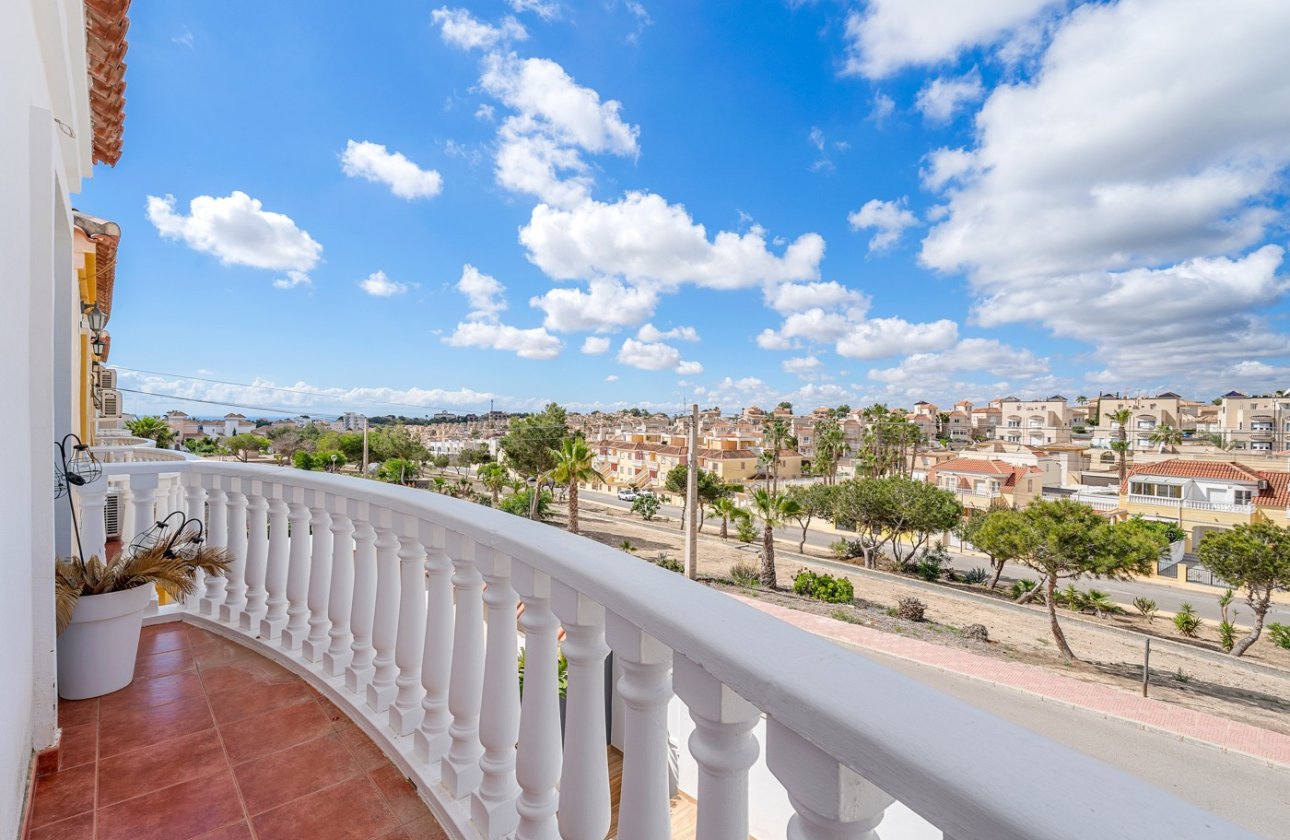 Revente - Villa - Orihuela Costa - Villamartín