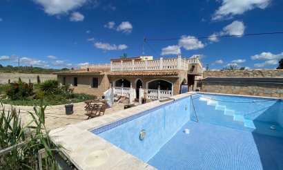 Resale - Villa - Sax