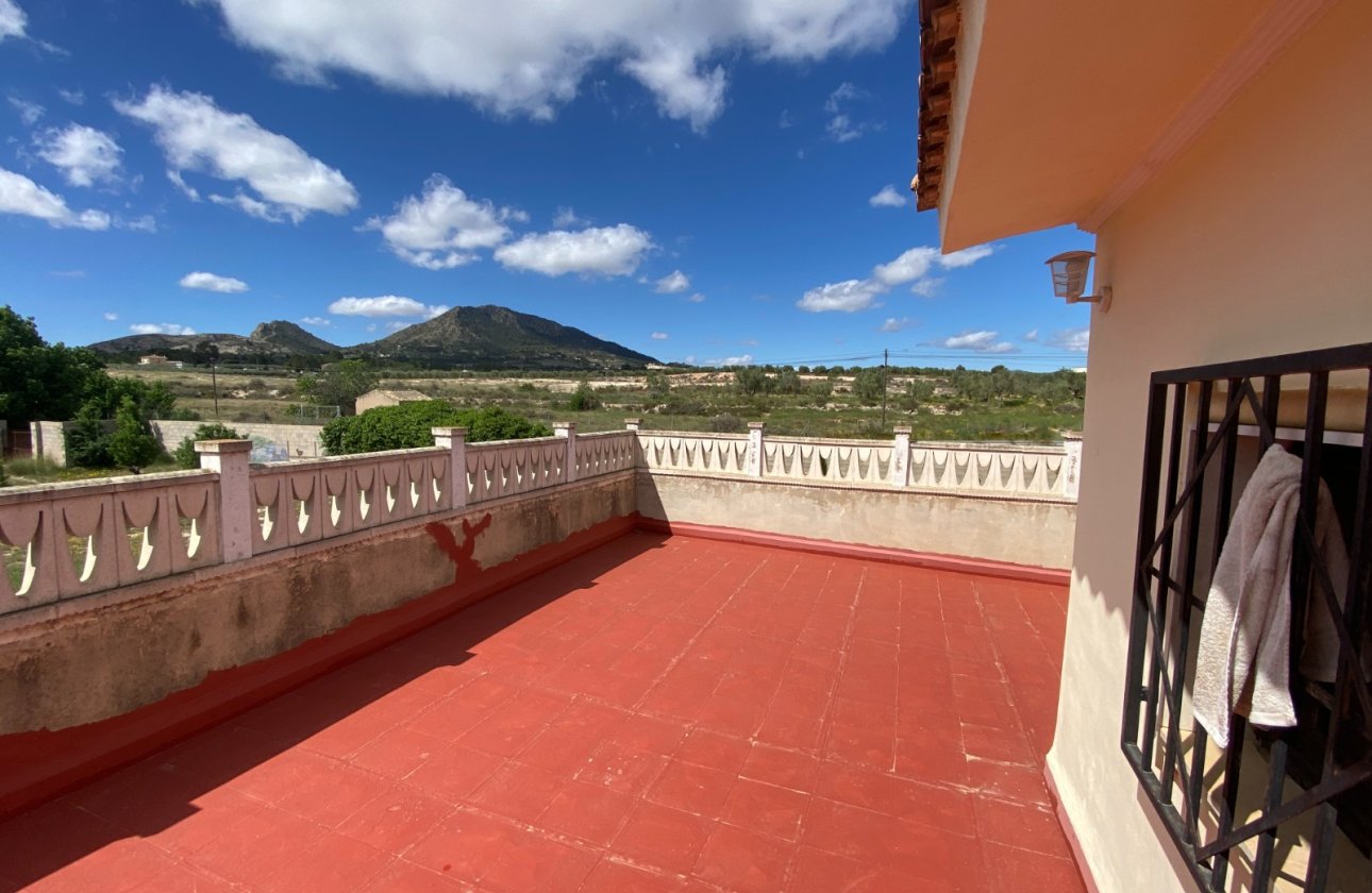 Resale - Villa - Sax