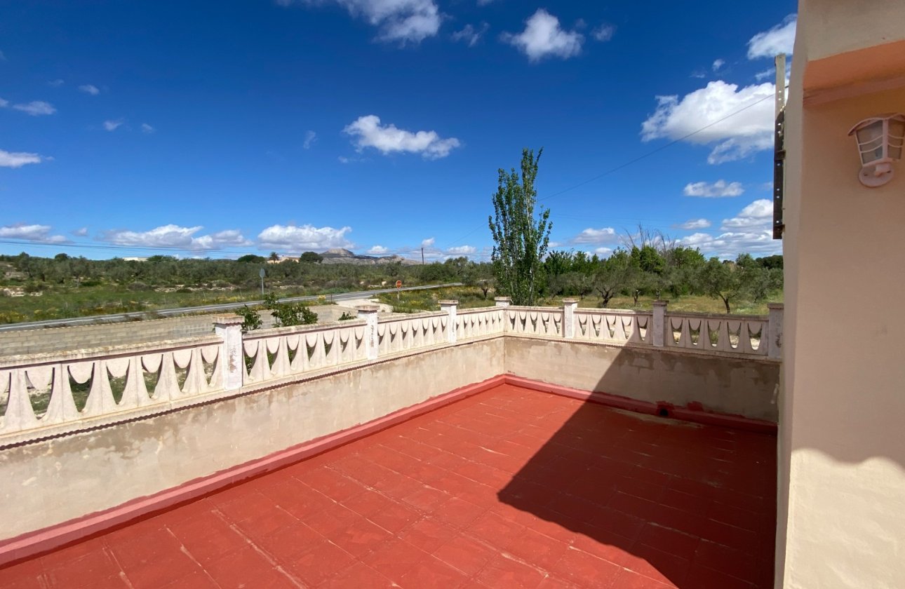 Resale - Villa - Sax