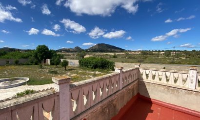 Resale - Villa - Sax