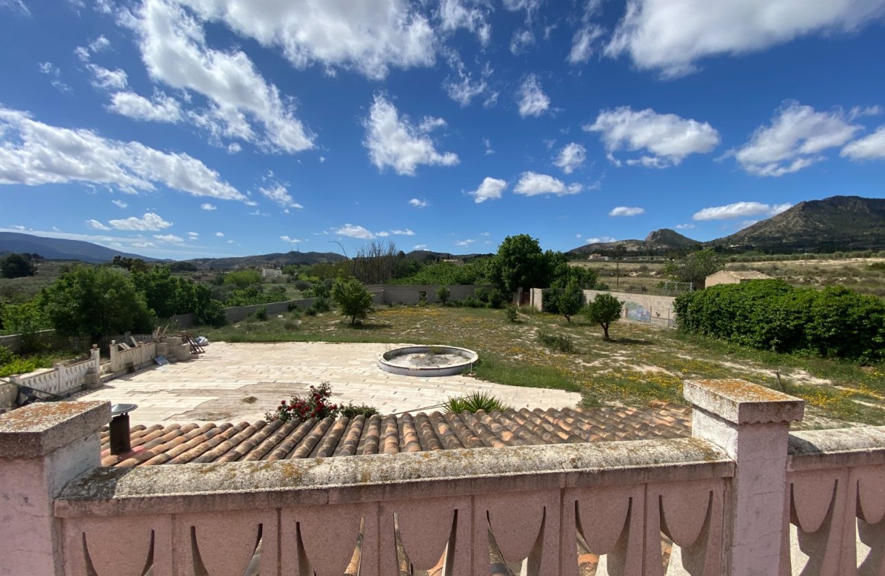 Resale - Villa - Sax