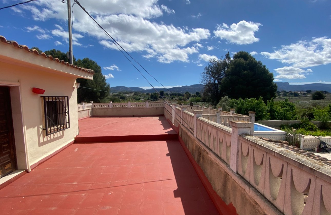 Resale - Villa - Sax