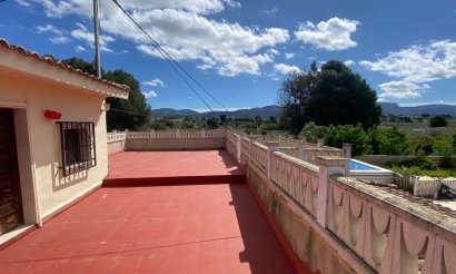 Resale - Villa - Sax