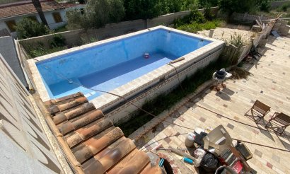 Resale - Villa - Sax