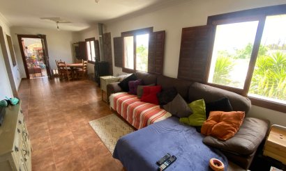 Resale - Villa - Sax