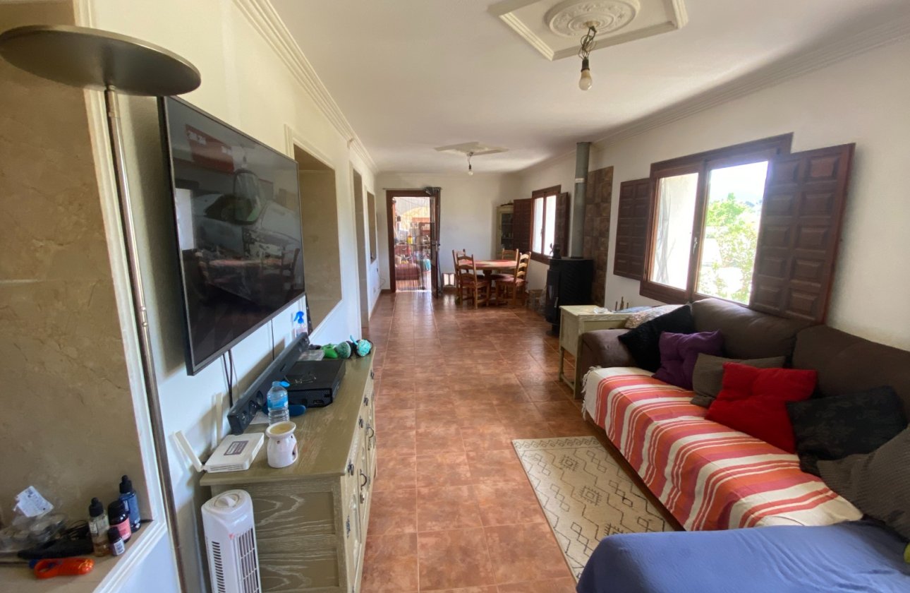 Resale - Villa - Sax