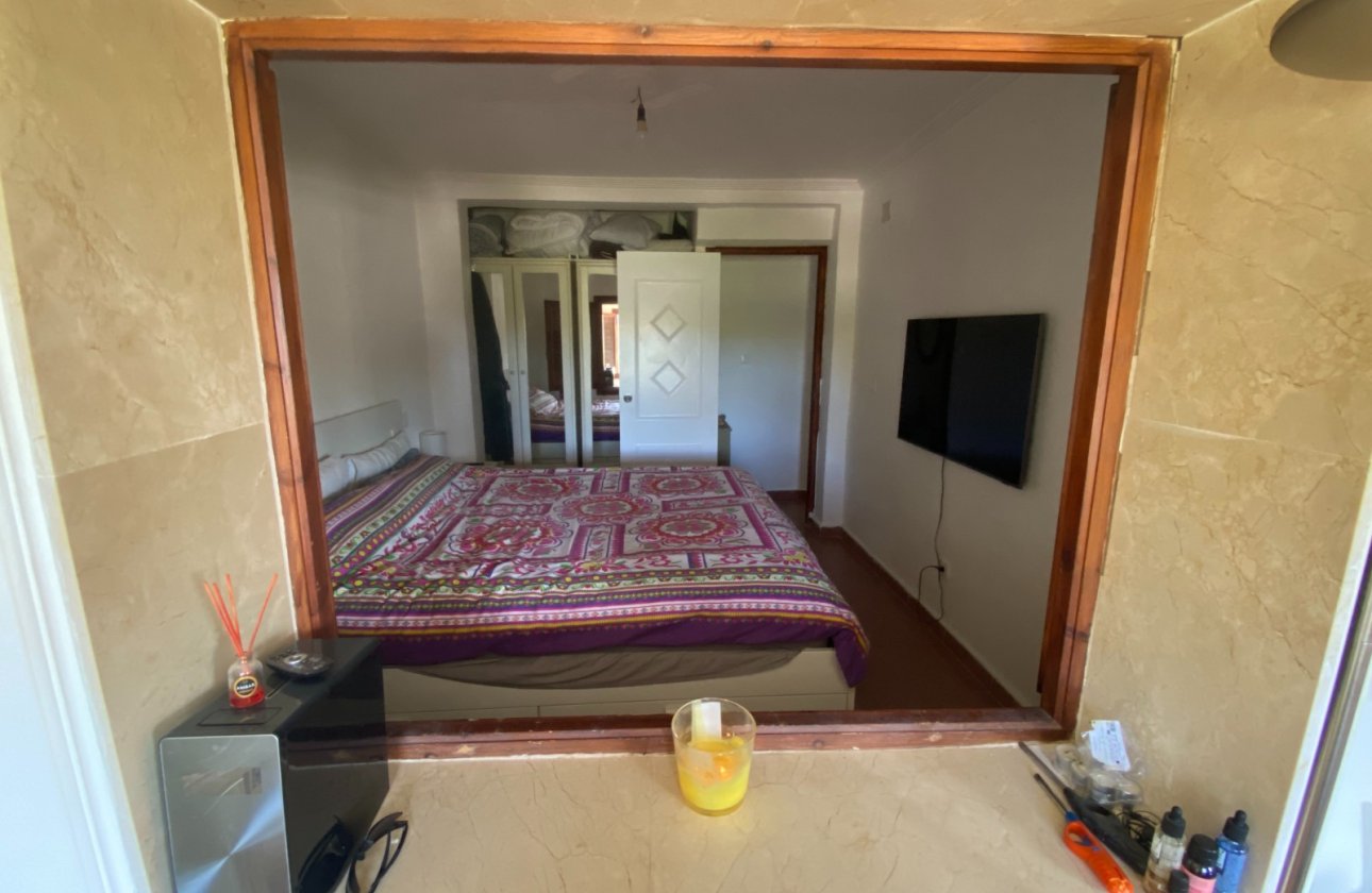 Resale - Villa - Sax