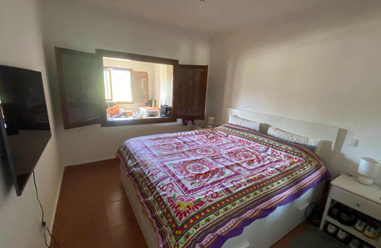 Resale - Villa - Sax