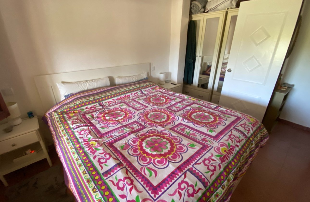 Resale - Villa - Sax