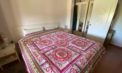 Resale - Villa - Sax