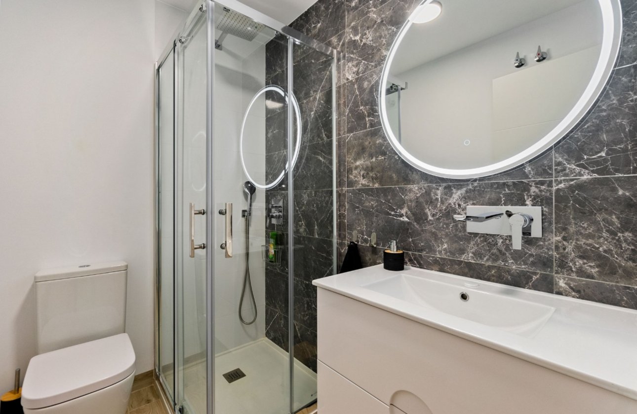 Resale - Apartment / flat - San Miguel de Salinas
