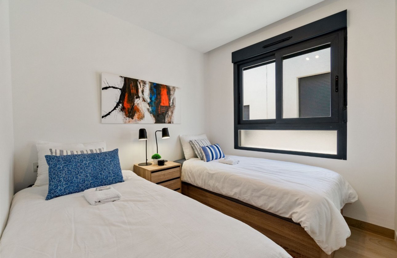 Resale - Apartment / flat - San Miguel de Salinas