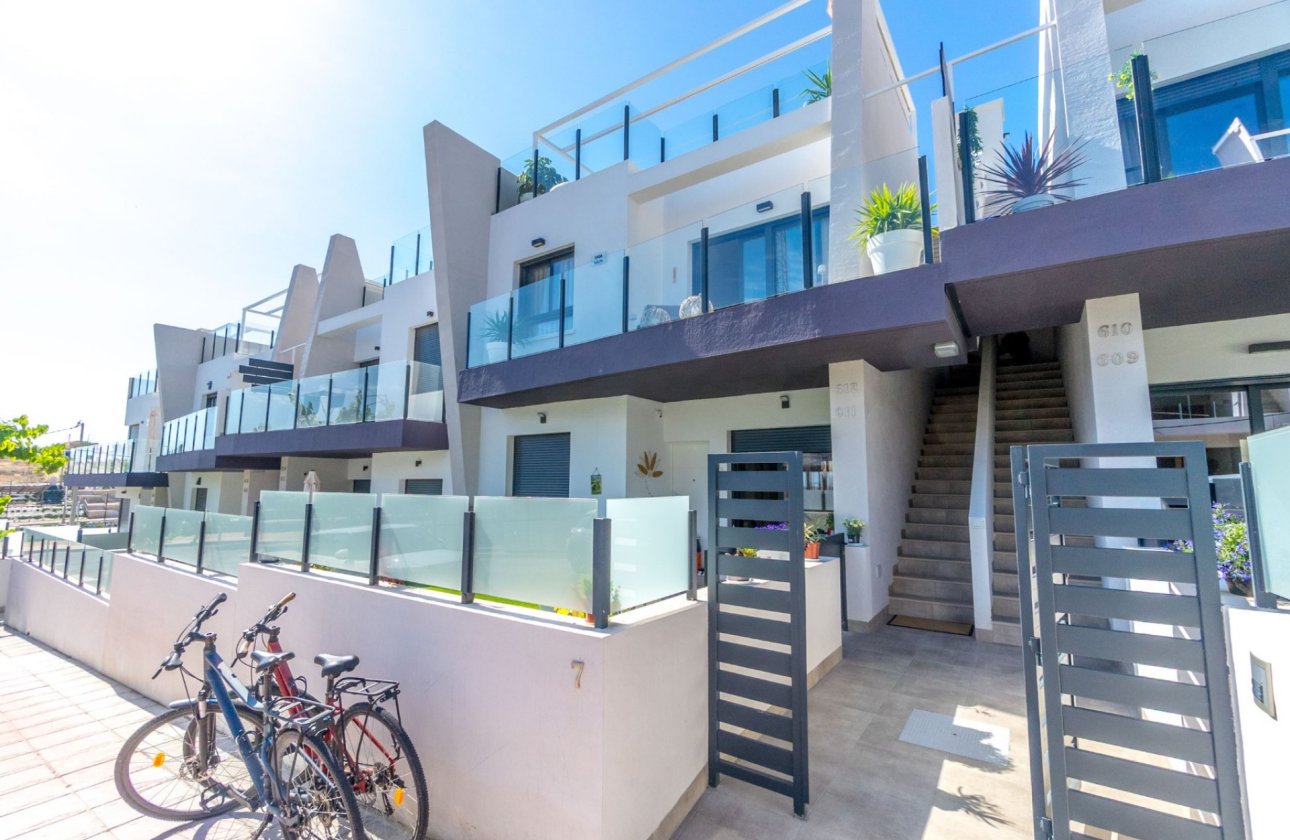Resale - Apartment / flat - San Miguel de Salinas