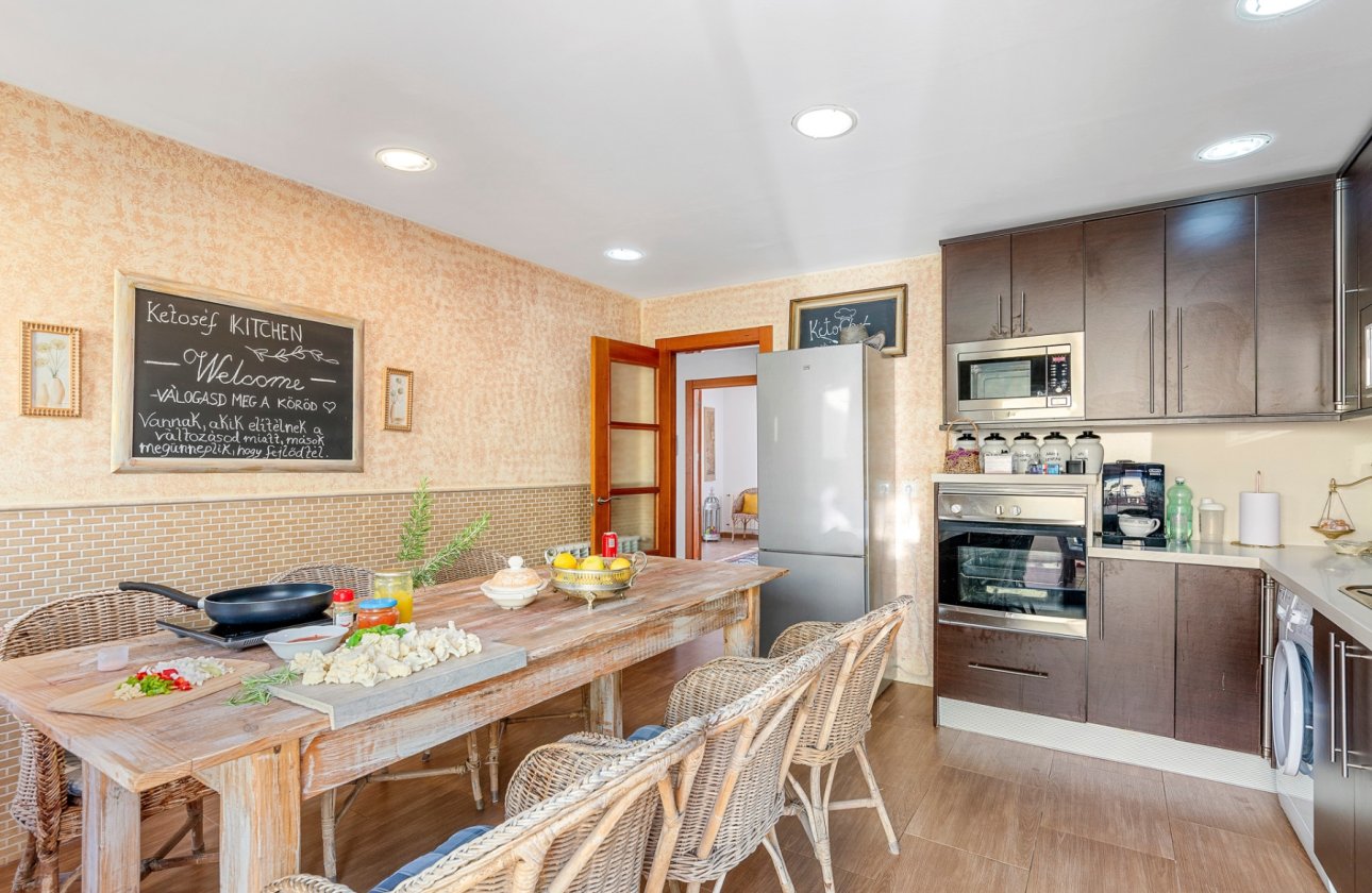 Resale - Villa - Alfas del Pí