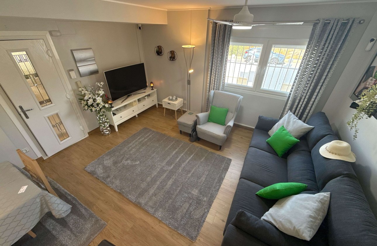 Resale - Villa - Lomas de Cabo Roig