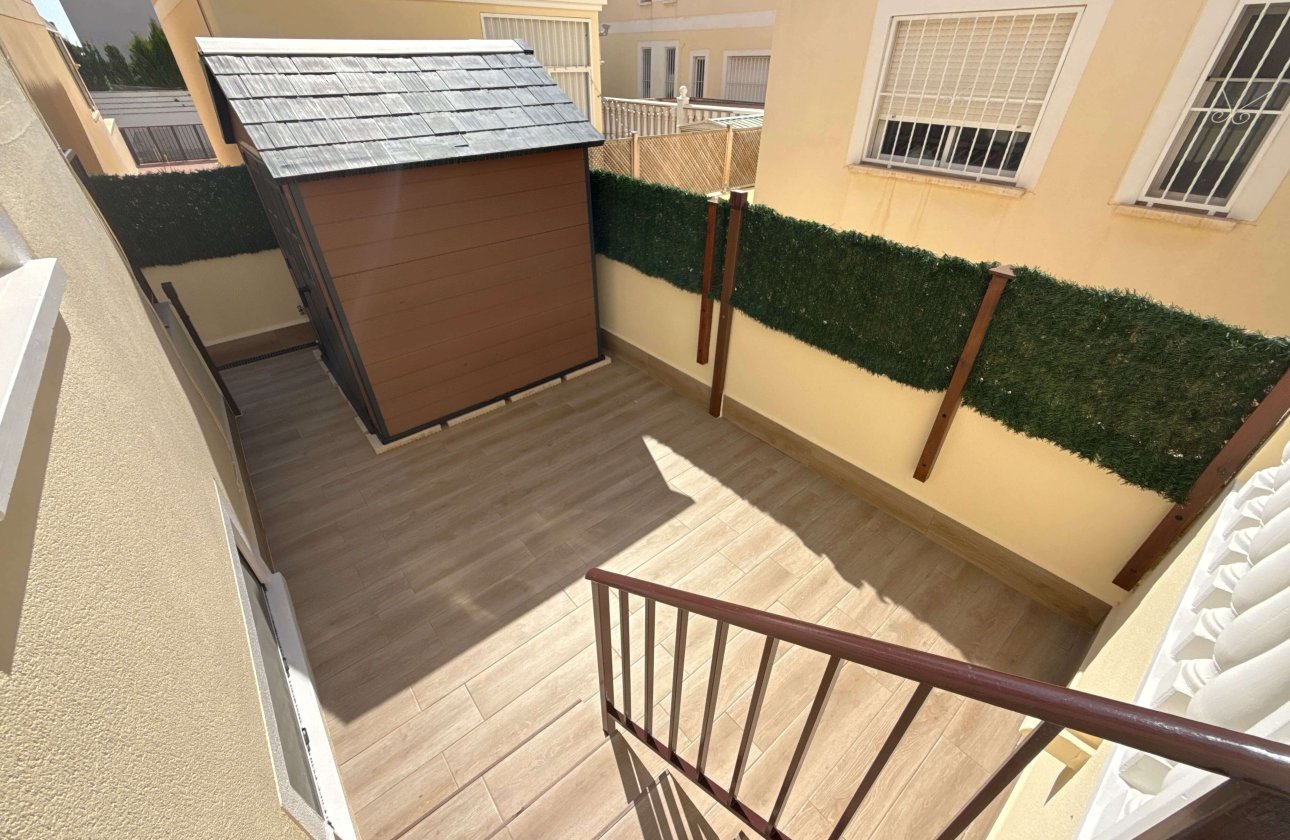 Resale - Villa - Lomas de Cabo Roig