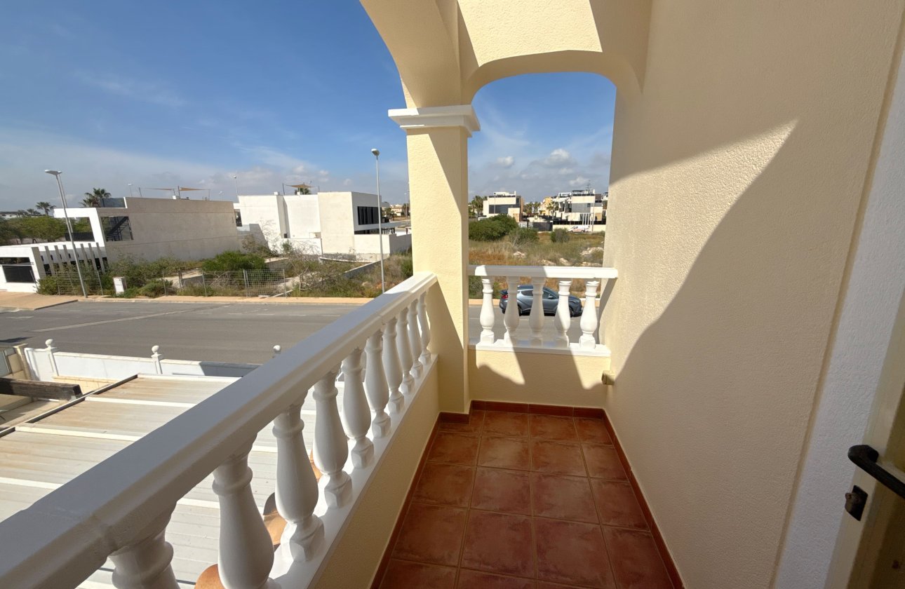 Resale - Villa - Lomas de Cabo Roig