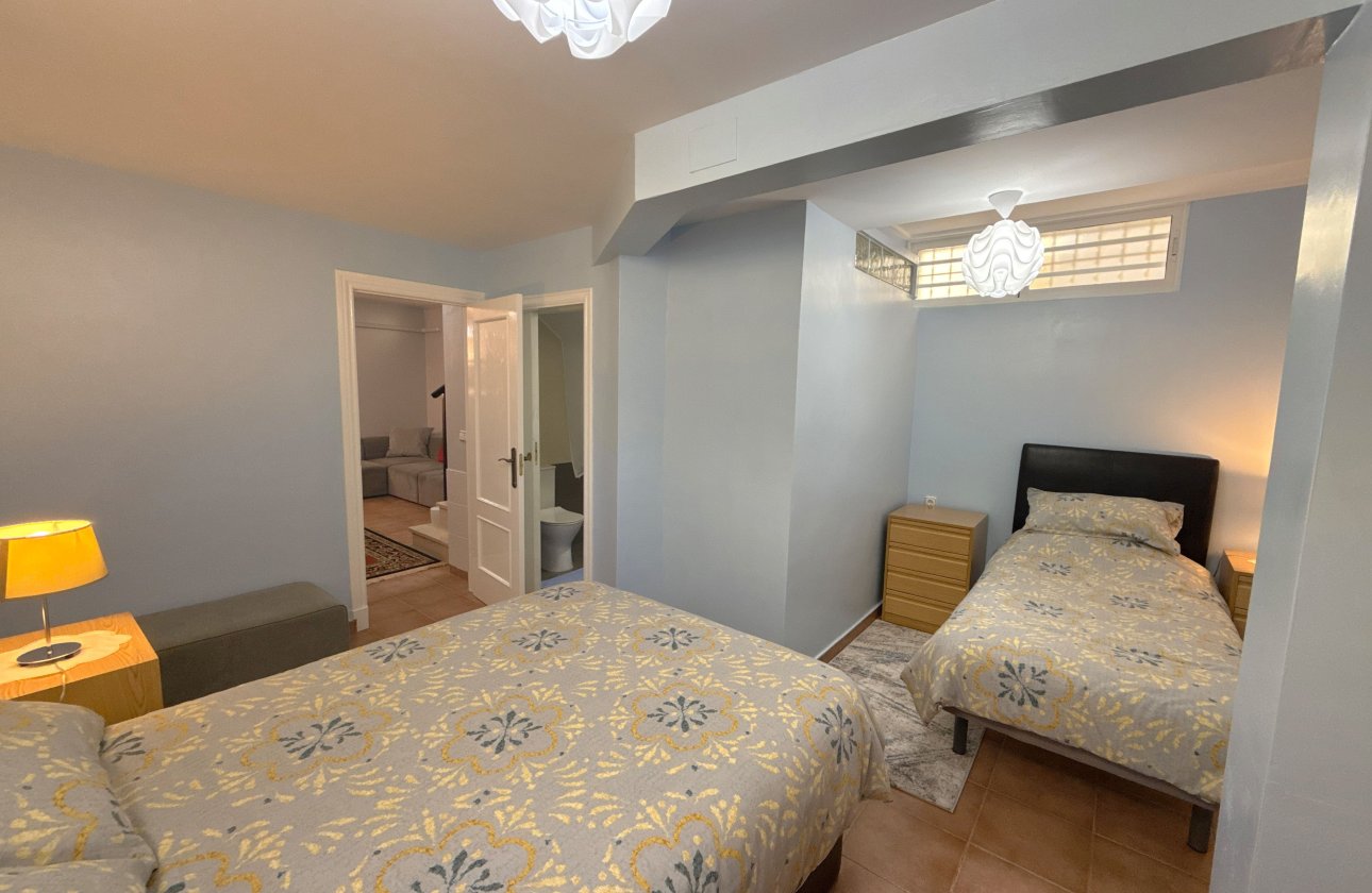 Resale - Villa - Lomas de Cabo Roig