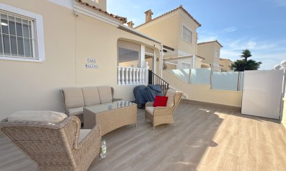 Resale - Villa - Lomas de Cabo Roig