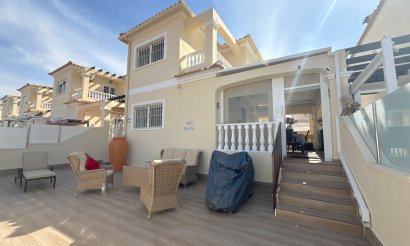 Resale - Villa - Lomas de Cabo Roig