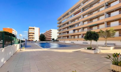 Resale - Apartment / flat - Torrevieja - Punta prima