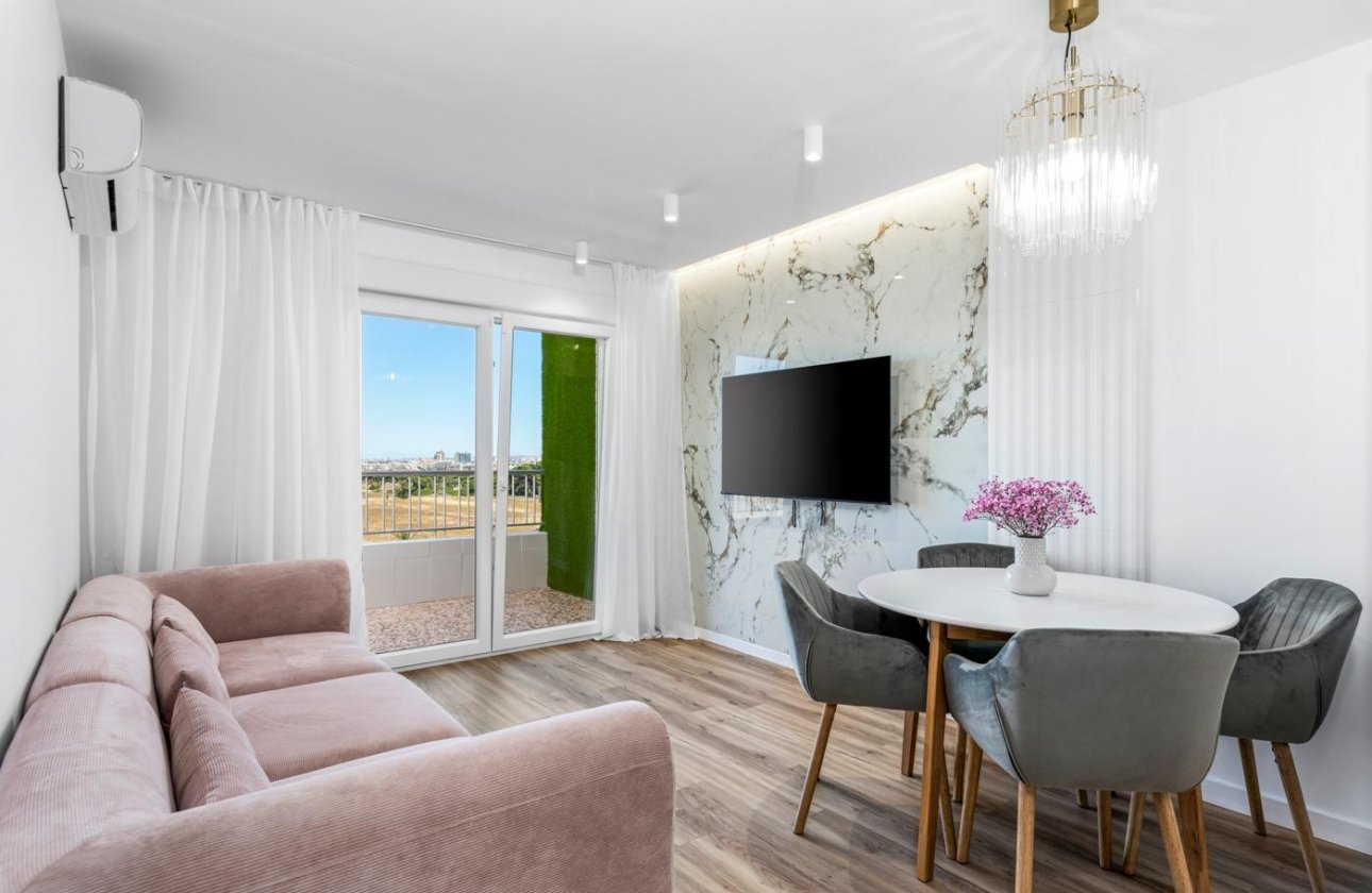 Resale - Apartment / flat - Torrevieja - Punta prima