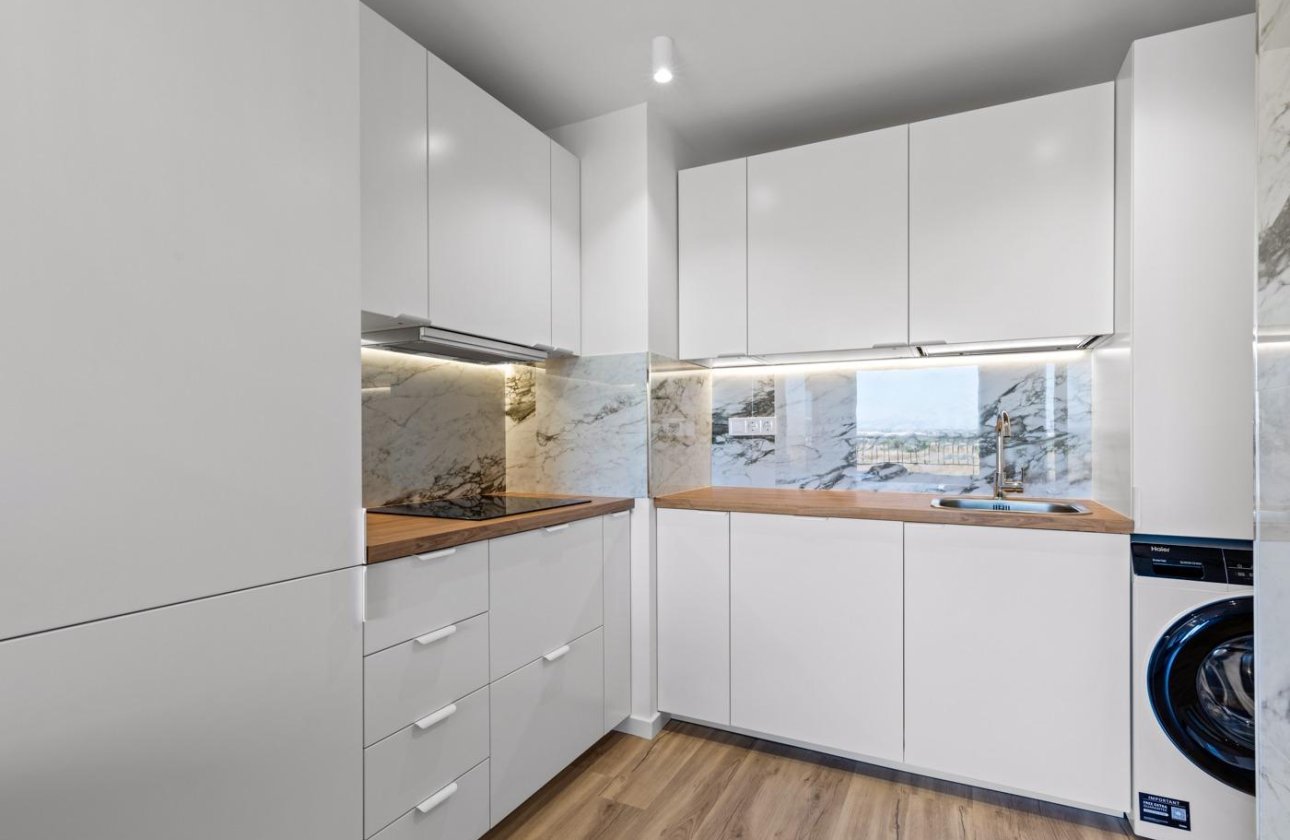 Resale - Apartment / flat - Torrevieja - Punta prima