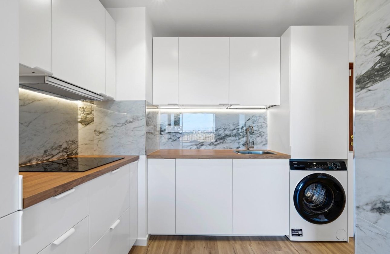 Resale - Apartment / flat - Torrevieja - Punta prima