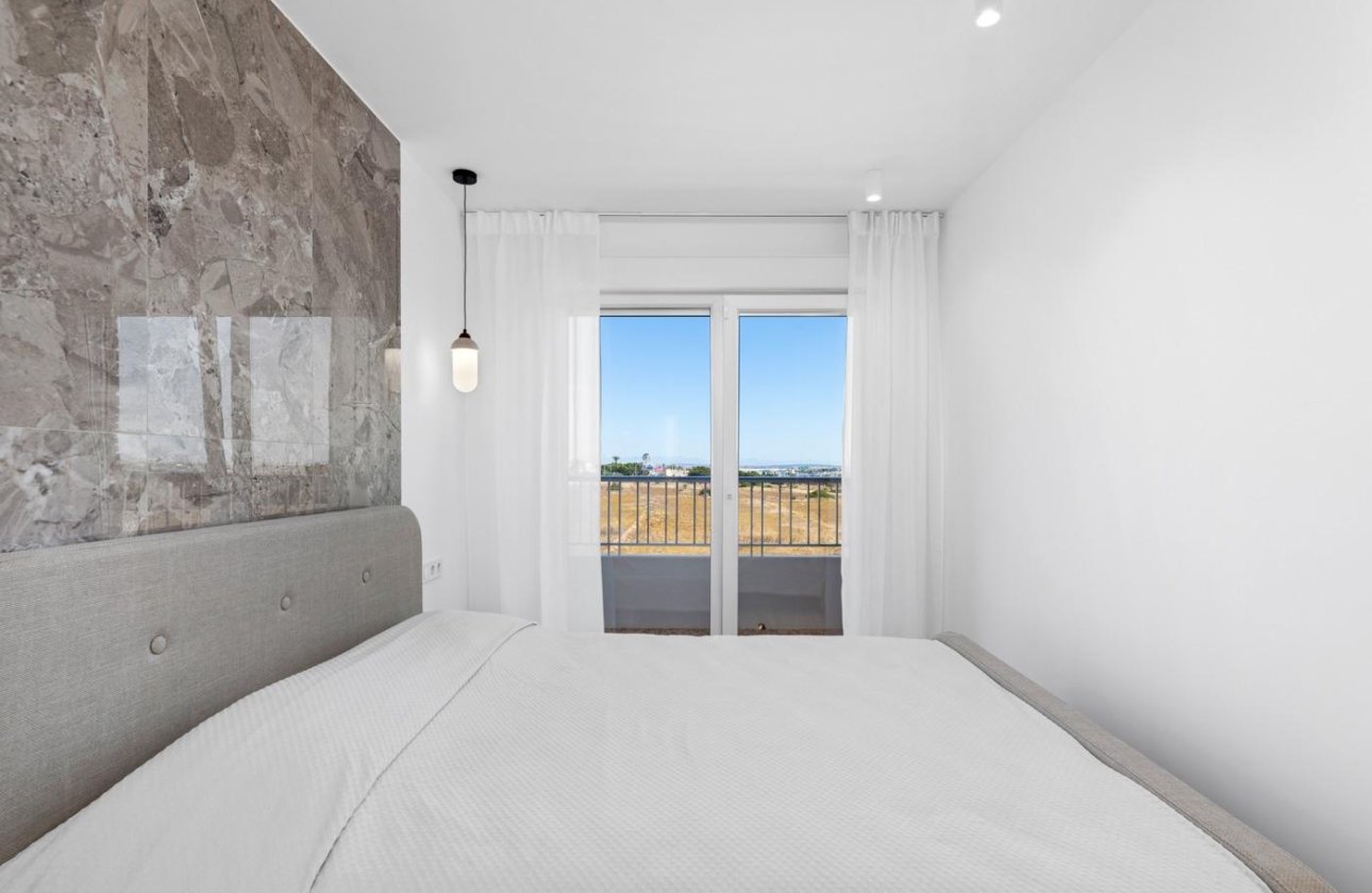 Resale - Apartment / flat - Torrevieja - Punta prima