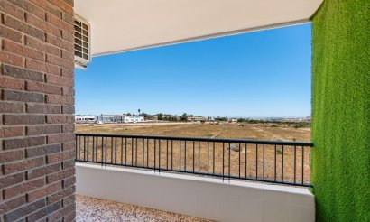 Resale - Apartment / flat - Torrevieja - Punta prima