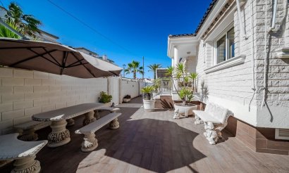 Revente - Villa - Torrevieja - Torre la mata