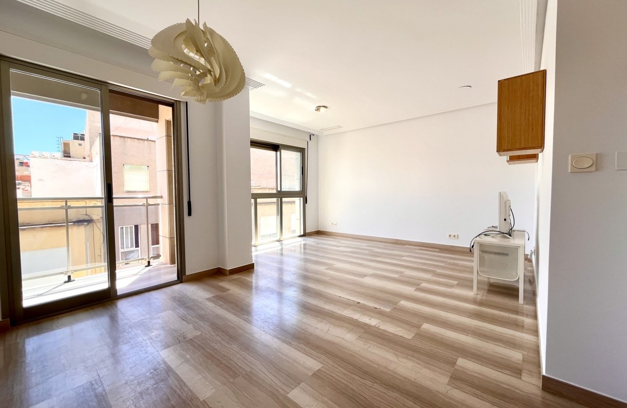 Resale - Apartment / flat - Santa Pola