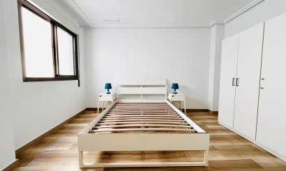 Resale - Apartment / flat - Santa Pola