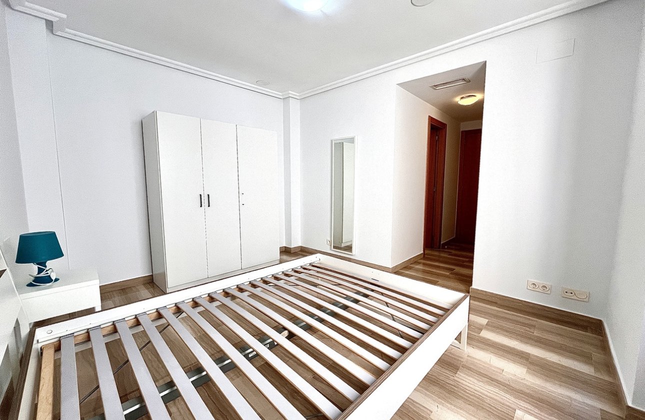 Resale - Apartment / flat - Santa Pola