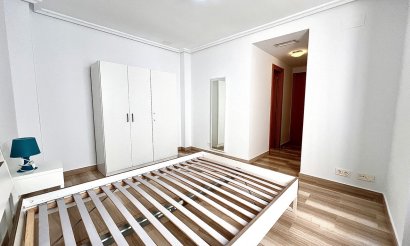 Resale - Apartment / flat - Santa Pola