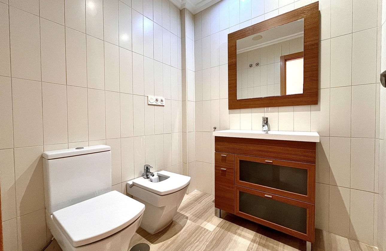 Resale - Apartment / flat - Santa Pola