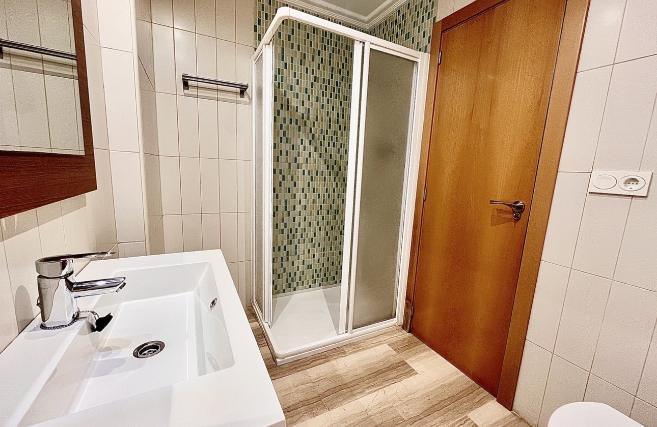 Resale - Apartment / flat - Santa Pola