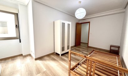 Resale - Apartment / flat - Santa Pola