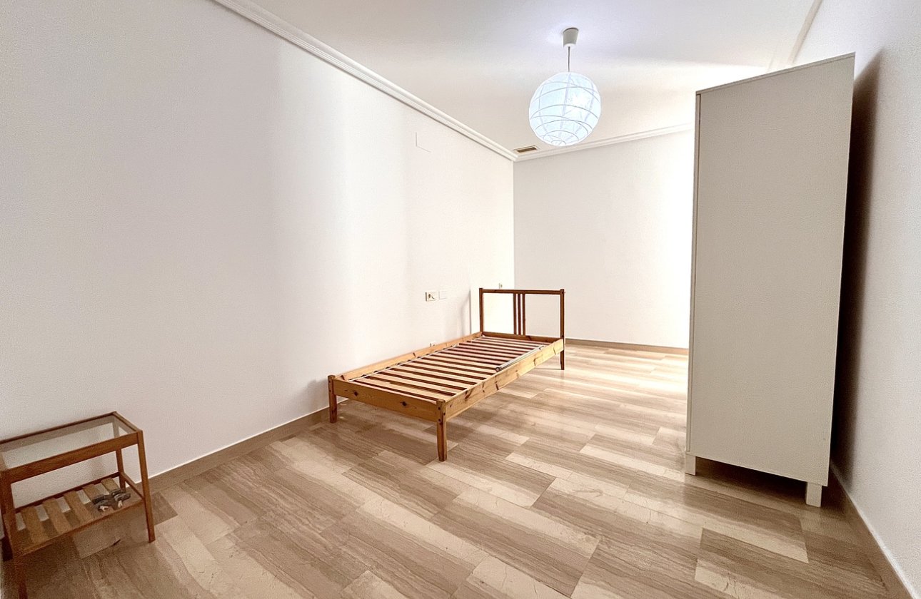 Resale - Apartment / flat - Santa Pola