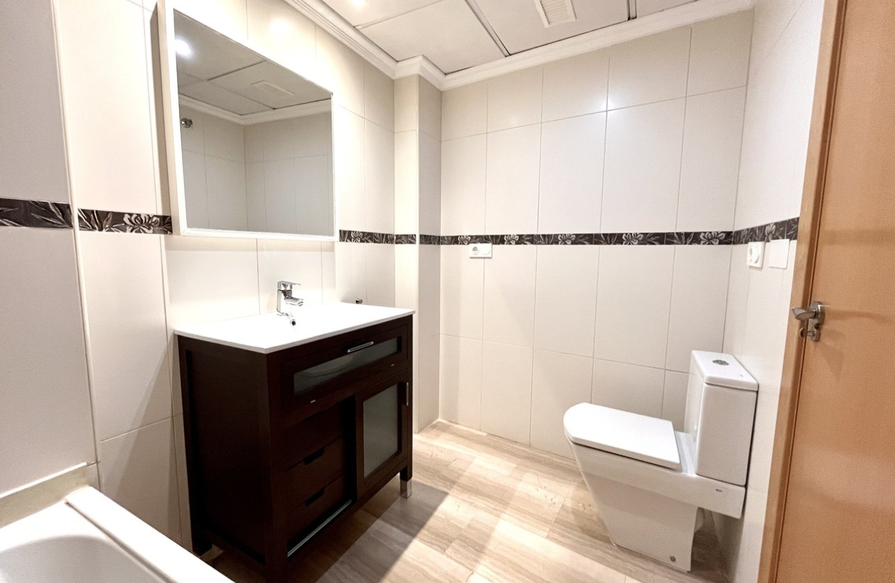 Resale - Apartment / flat - Santa Pola