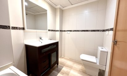 Resale - Apartment / flat - Santa Pola